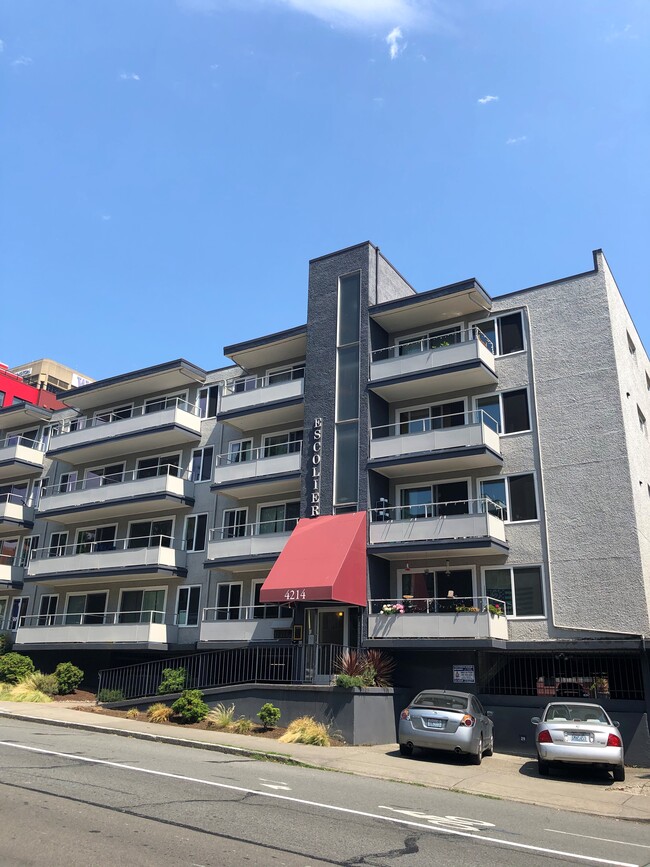 4214 11th Ave NE, Seattle, WA 98105