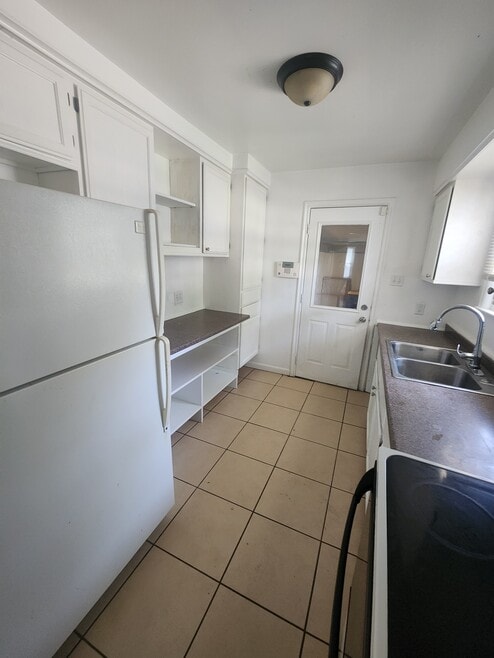 5928 Fontana St, Fairway, KS 66205 - photo 1