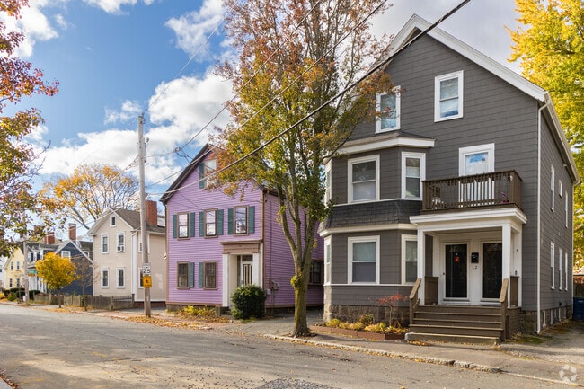 Colorful Colonial homes near Salem Common showcase historic character.