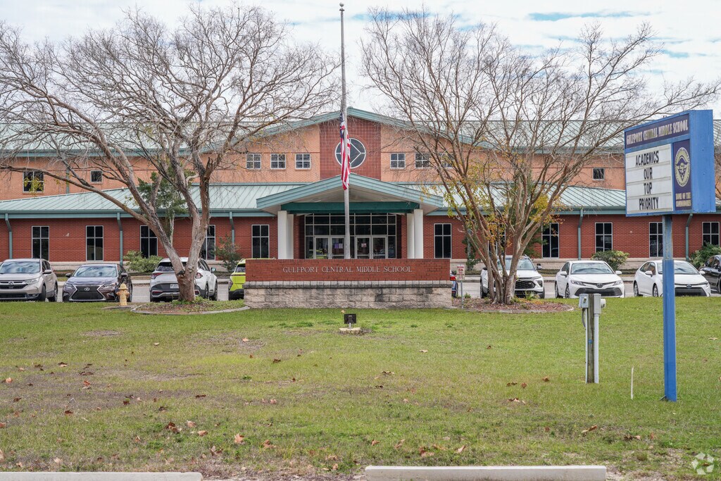 Gulfport Central Middle School is known for its focus on academic excellence.