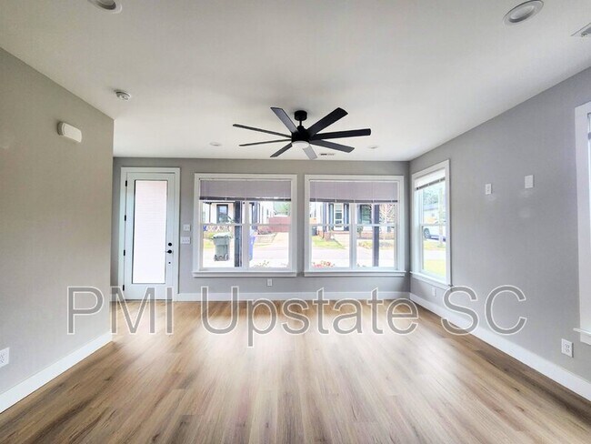 6 Dean St, Greenville, SC 29605 - photo 6