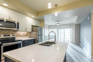 6760 S Glencoe St, Centennial, CO 80122