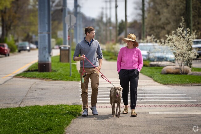 Threaded throughout Madisonville is Murray Path.