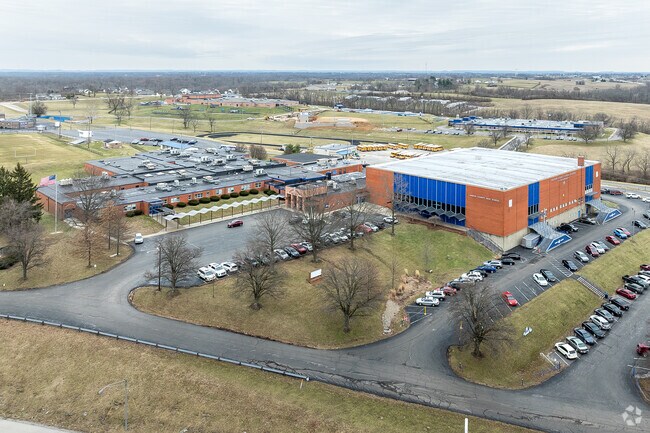 Mason County High School has 841 enrolled students and serves grades 9-12.