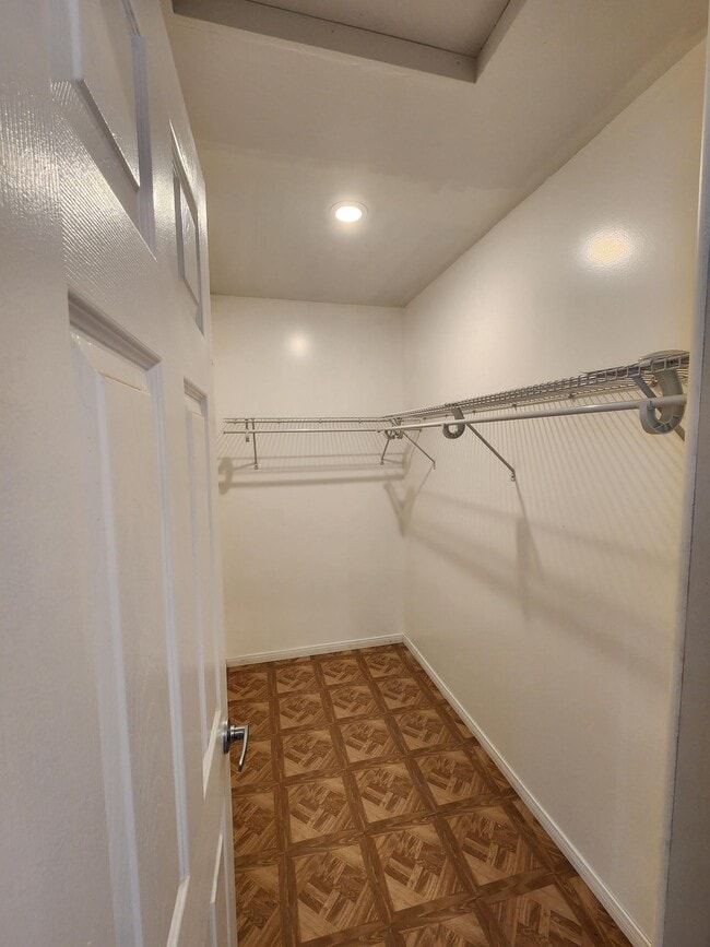 Walk in closet