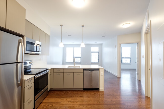 373 Harvard St unit 4, Brookline, MA 02446 - photo 3