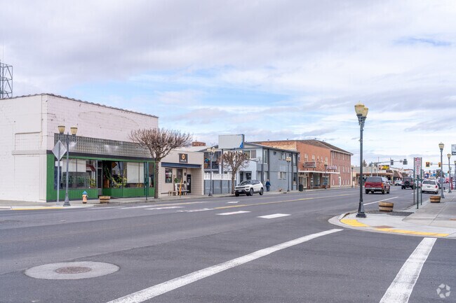 Downtown Ephrata provides lots of local retail shops.