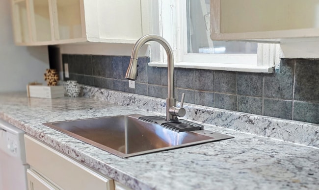 108 W 27th St, San Angelo, TX 76903 - photo 5