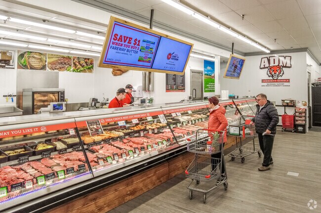 Fareway in Adel provides convenient grocery access for De Soto families.