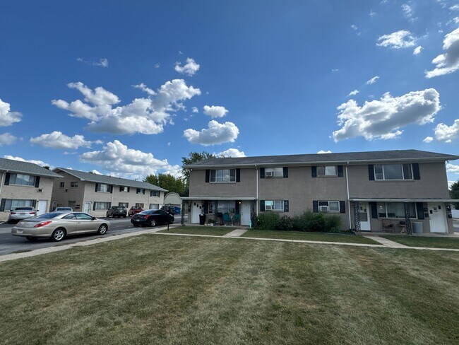 Pine Manor Apartments, Kokomo, IN 46902 - photo 7