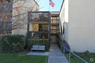 4820 Cass St, San Diego, CA 92109