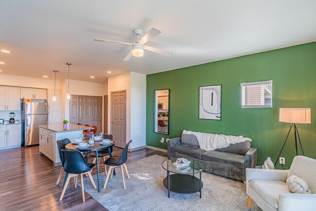 9600 W Georgia Ave unit ID1369227P, Glendale, AZ 85305 - photo 6