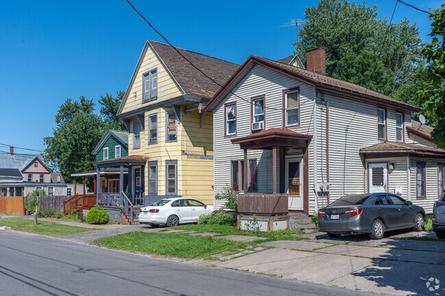 Single-family homes are the most common style of housing found in Utica.
