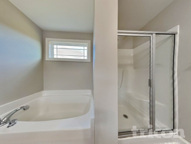 232 Highcroft Cir, Benson, NC 27504 - photo 7