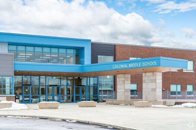 Colonial Middle School is known for excellent teachers.