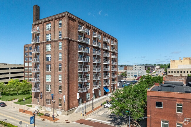 Condos near the riverfront in Downtown Peoria range from $100,000 to the mid $200,000s.