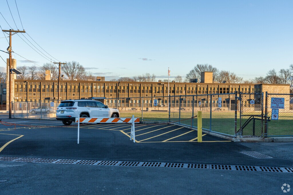 North Arlington Middle School is a highly rated public school in North Arlington.