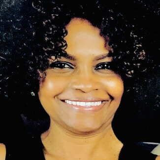 Jacqueline Elliott-Giambalvo