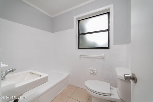 1212 Kennerly Rd, Jacksonville, FL 32216 - photo 6