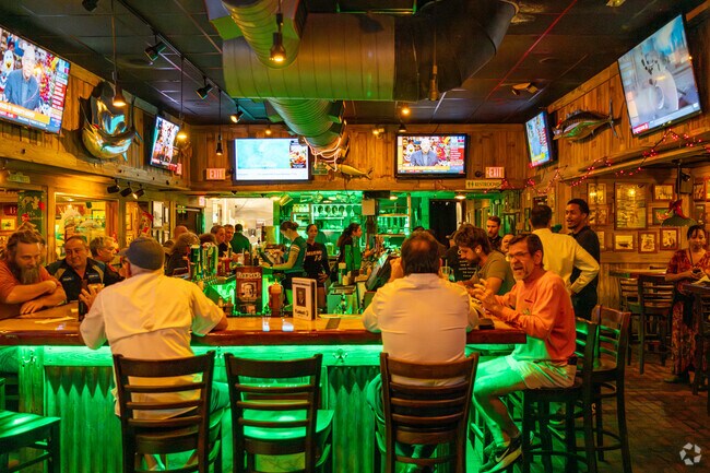 Local bar scenes in Keystone Point are very popular after work hours.