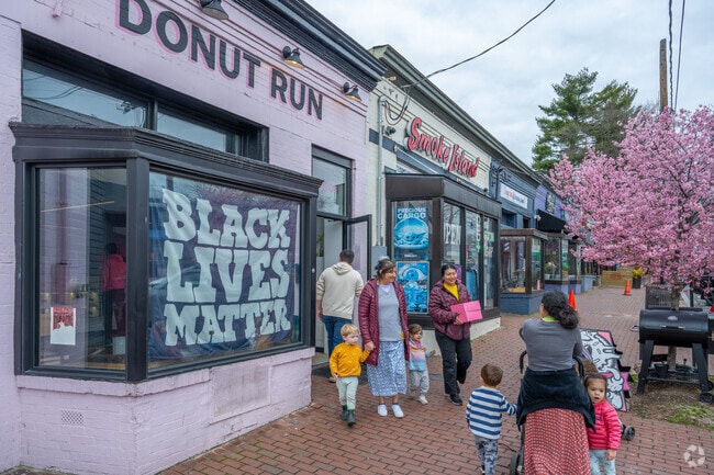 Donut Run on 4th St NW in Takoma, DC is a bustling place.