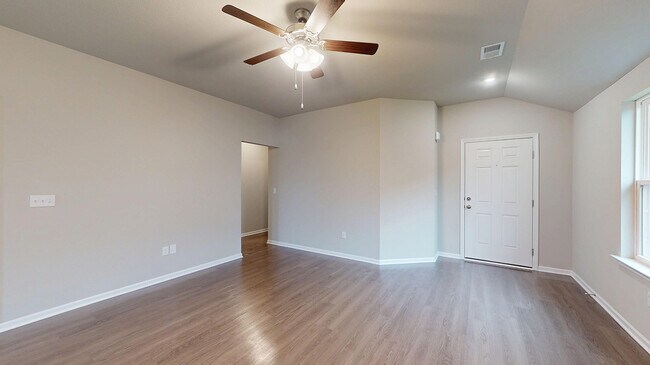 20386 W 194th St, Spring Hill, KS 66083 - photo 7