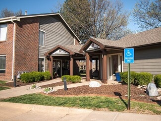 8820 W Westlawn St, Wichita, KS 67212