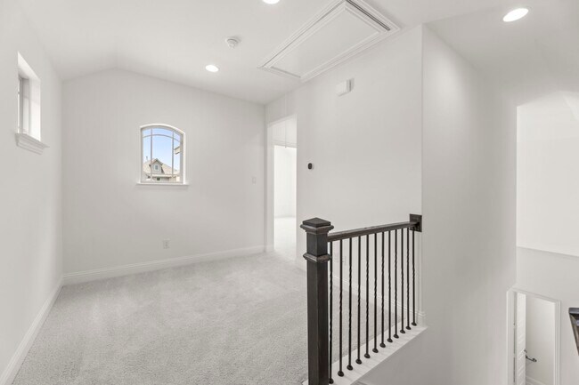 19_21. 3622 Finnian - Loft.jpg