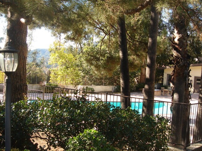 pool jacuzzie