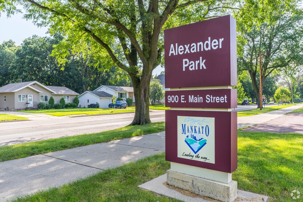 Alexander Park