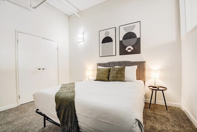 50 N Illinois St unit ID1014583P, Indianapolis, IN 46204 - photo 4