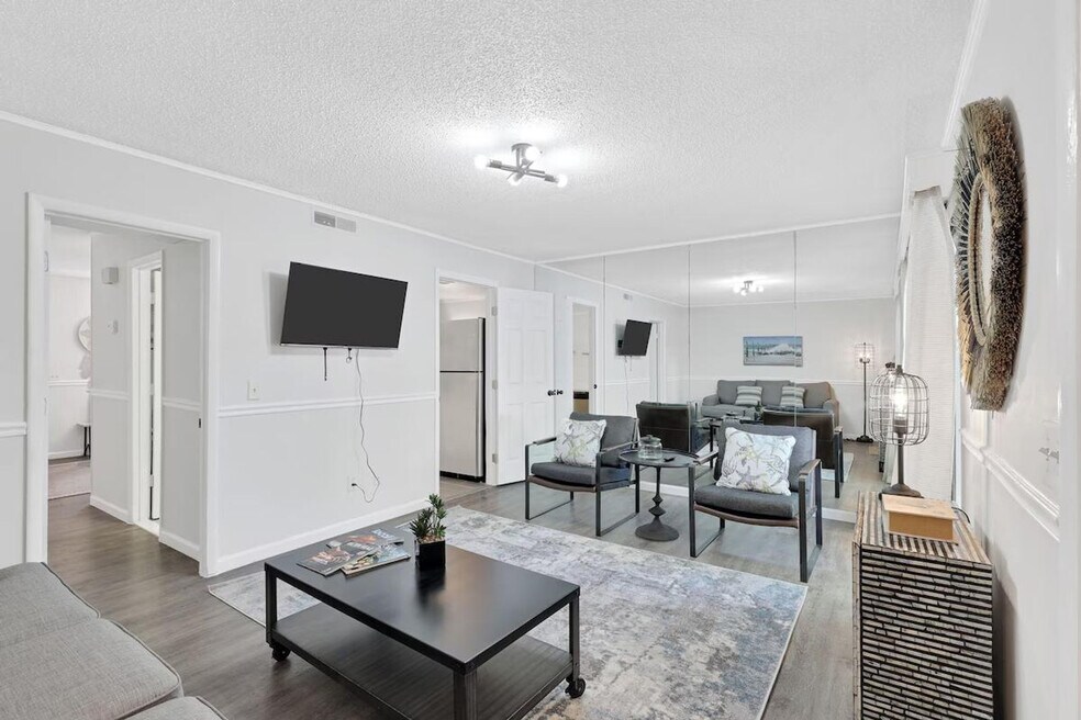 400 William Hilton Pkwy unit ID1309202P, Hilton Head Island, SC 29926 - photo 1