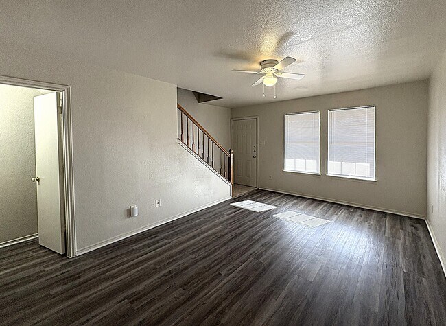 1611 Inca Dr unit B, Harker Heights, TX 76548 - photo 6