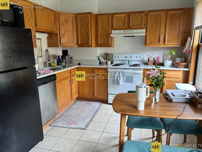 22 Hanson St unit 3, Boston, MA 02118 - photo 5