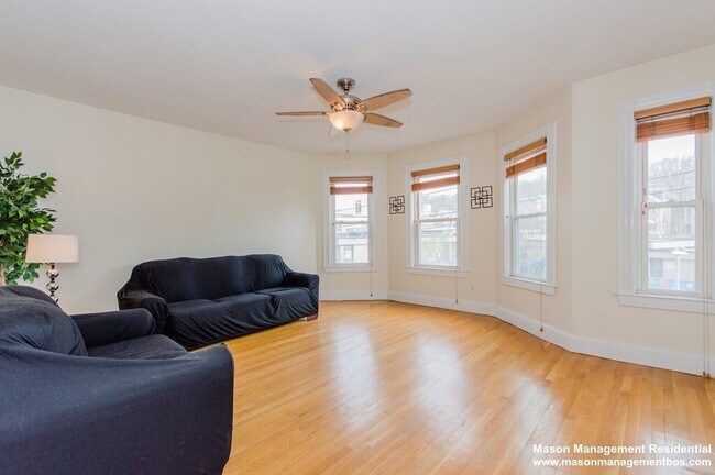 126 Minden St, Jamaica Plain, MA 02130 - photo 3