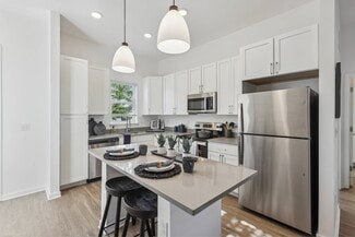 7000 Tides Cir, Sarasota, FL 34240