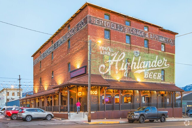 Casagranda's Steakhouse is an upscale dining option available to Central Butte residents.