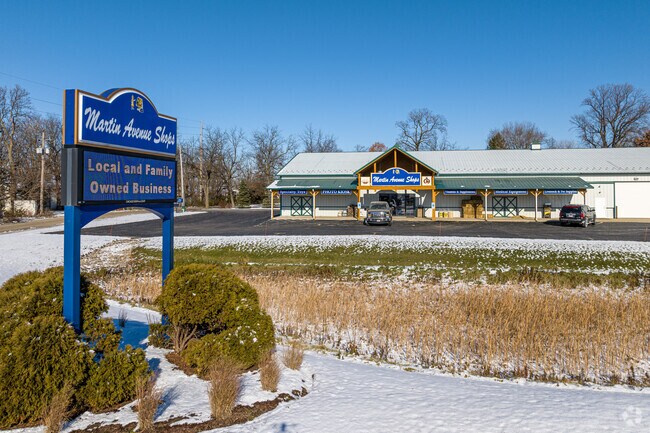 Martin Avenue Shops is just a short 10 minute drive for Lisbon residents.