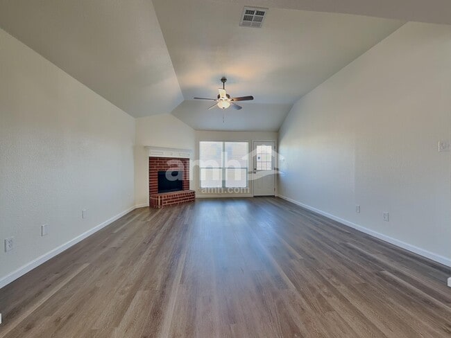 7505 Fossil Lake Dr, Arlington, TX 76002 - photo 7