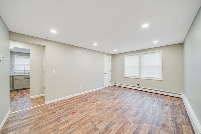 130 5th Ave unit 1, Bay Shore, NY 11706 - photo 7