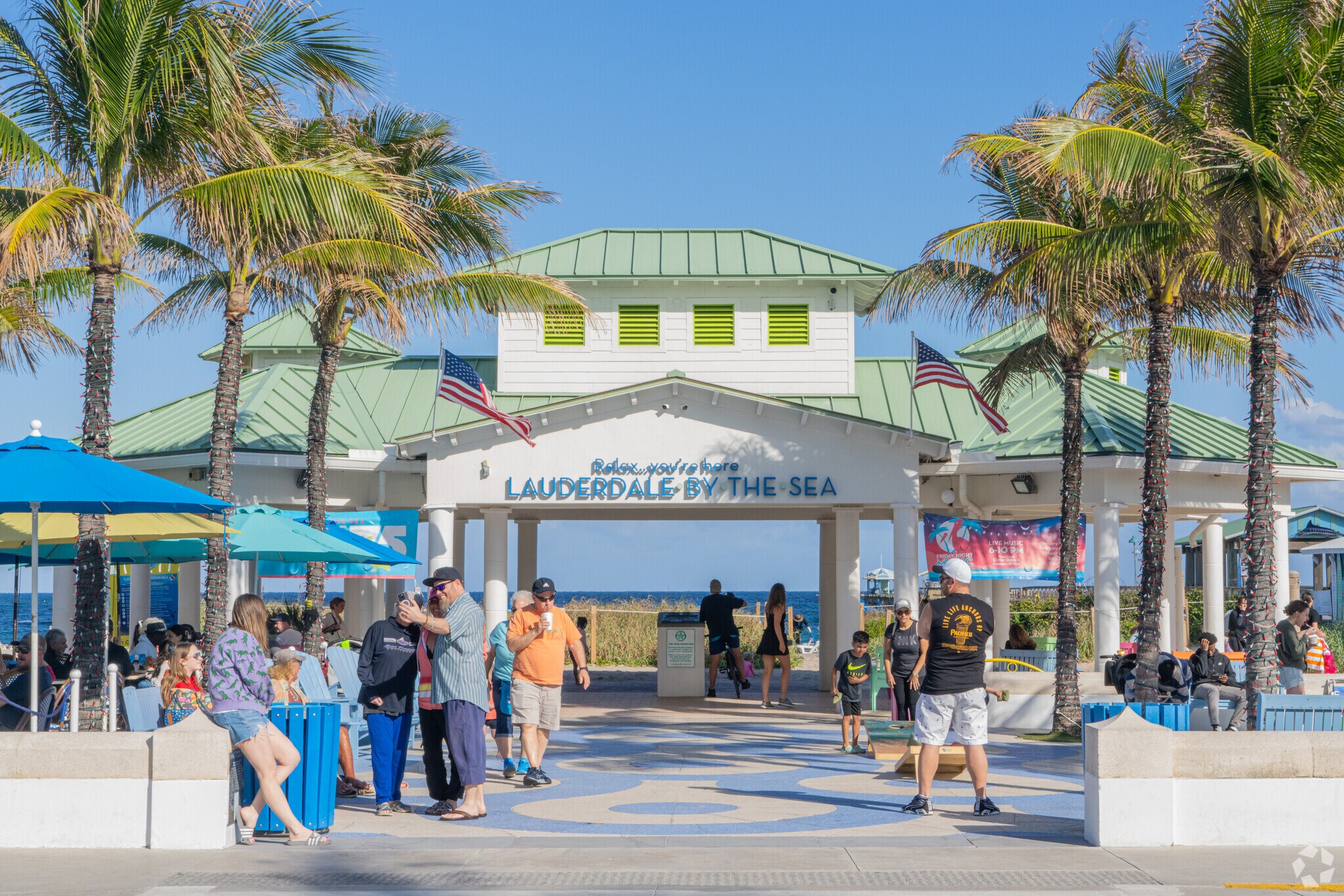 ENtrance at Lauderdale By the Sea for the Neighbors of Imperial Point.