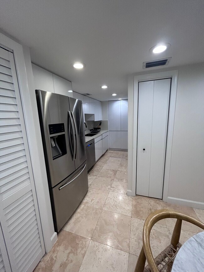 The Balmoral Condos unit 16H, Bal Harbour, FL 33154 - photo 4