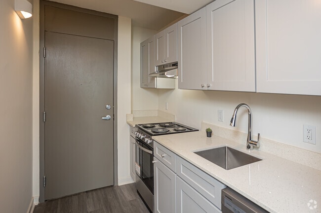 Highrise NOLA, New Orleans, LA 70126 - photo 6