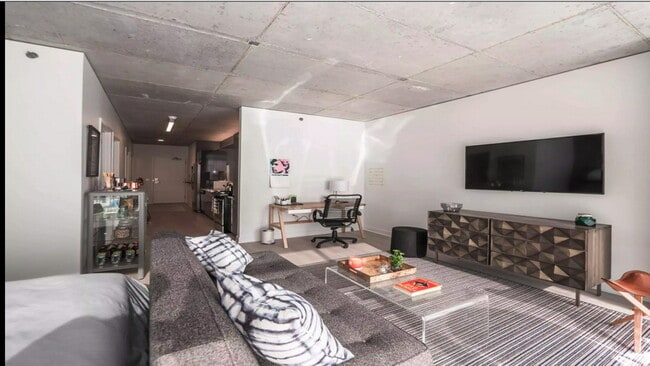 433 N Wells St unit 631, Chicago, IL 60654 - photo 4