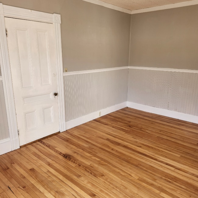 50 Centre St unit Down, Concord, NH 03301 - photo 2