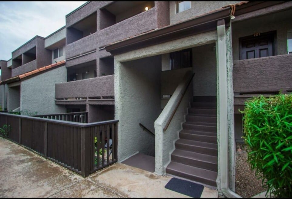 1645 W Baseline Rd, Mesa, AZ 85202 - photo 1