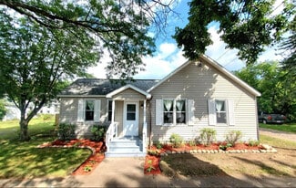 111 S 2nd St, Tomahawk, WI 54487