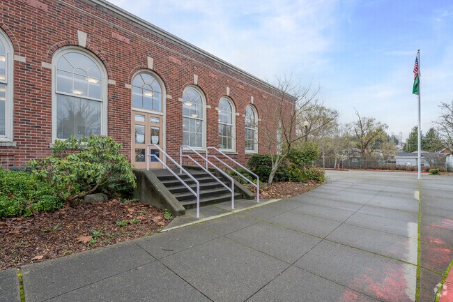 Dunlap Elementary sits in the heart of the Dunlap neighborhood.