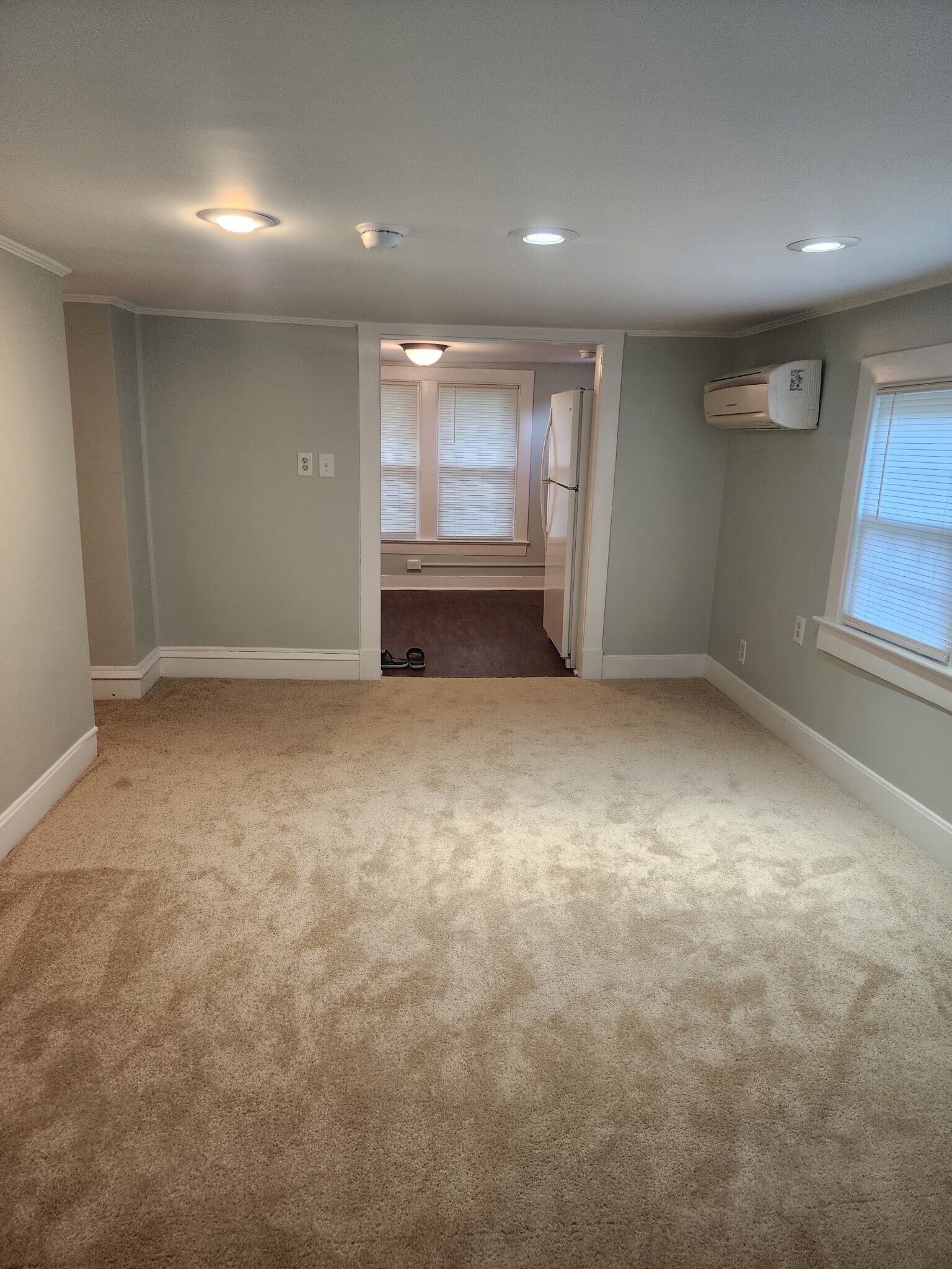 200 N Fourth St unit 200B, Hampton, VA 23664 - photo 1