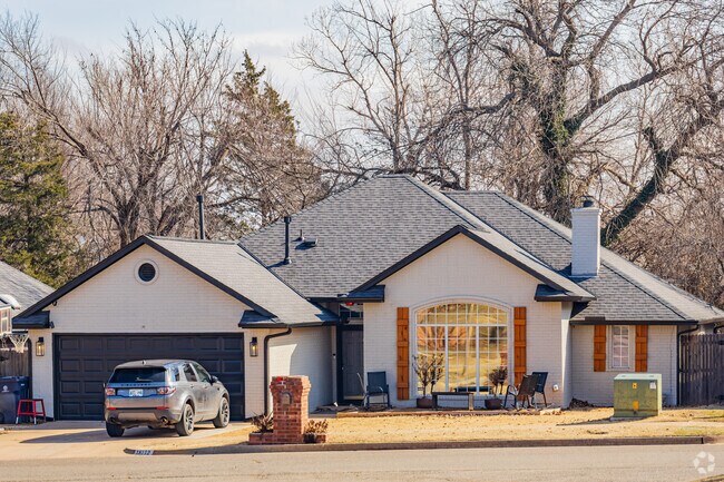 The highlight of Twin Oaks is its modern contemporary houses.